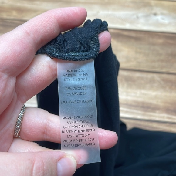 Soft Surroundings Ruched Long Sleeve Tee in Black M G6 - Picture 4 of 5